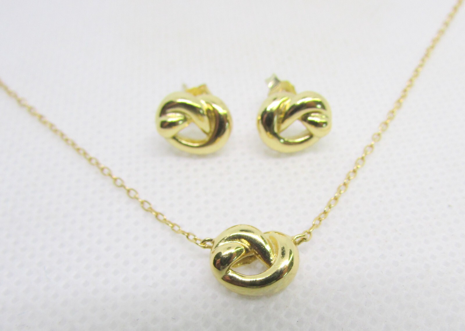GOLD OVER 925 STERLING SILVER KNOT 18″ NECKLACE & EARRING SET 9X7MM ~ 4.3G