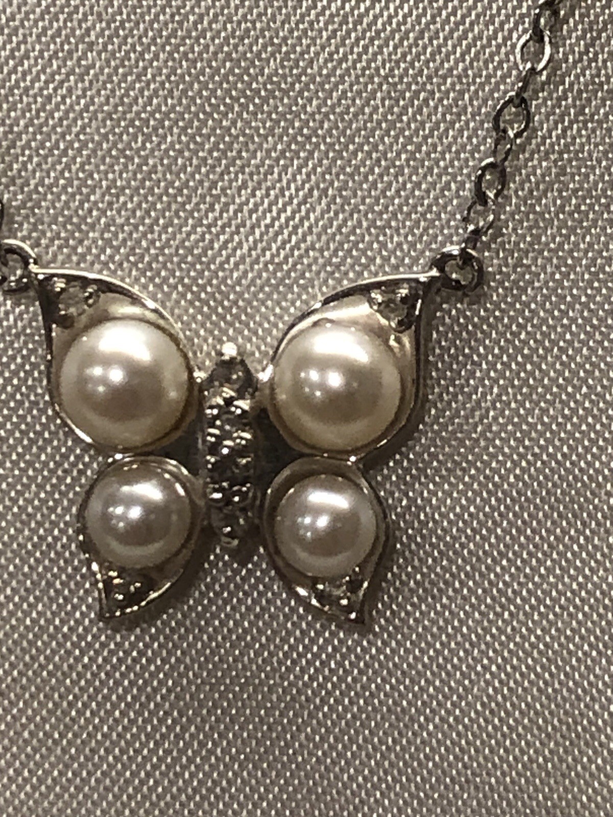 14K WHITE GOLD PEARL / DIAMONDS BUTTERFLY NECKLACE ALWAND VAHAN