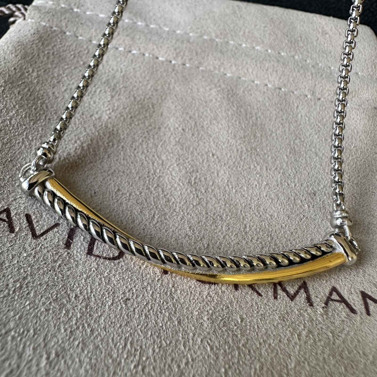 David Yurman Two Tone Cable Bar Pendant 925 Silver 18K Gold Box Chain Necklace