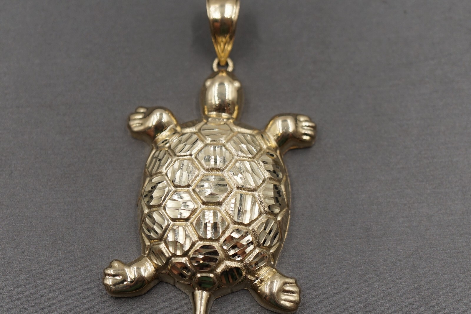 10K Solid Yellow Gold 2.75″ Diamond Cut Ocean Golden Turtle Charm Pendant.
