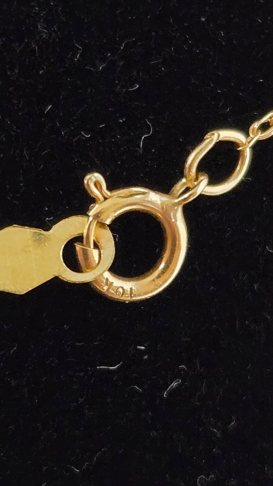 Yellow Gold 10k Necklace & 10k Pendant with emerald and little diamond, 1.36g