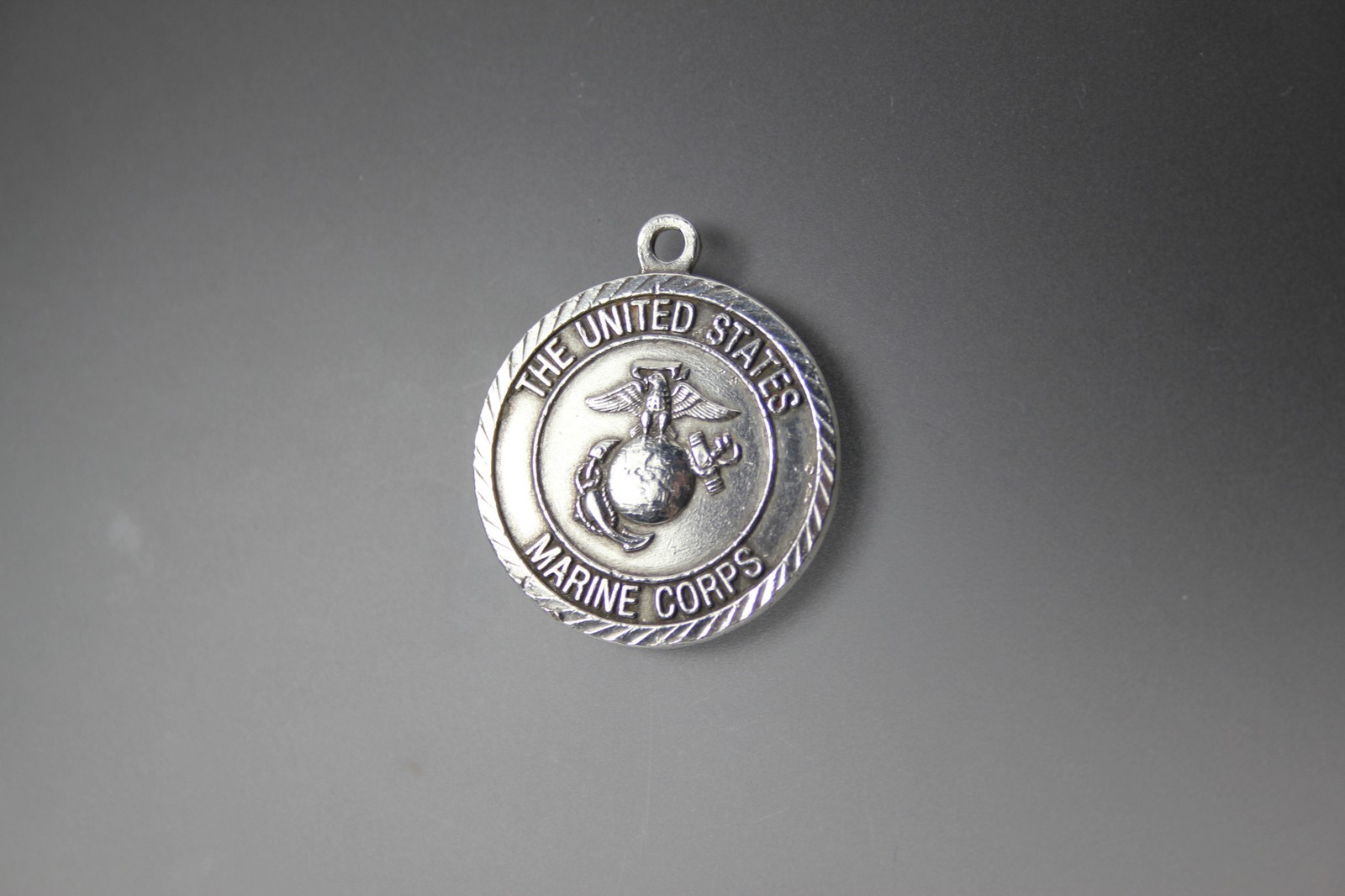 Sterling St.Michael Protect Me The USMC Round Charm Some Damage 9.4g (PEN10262)