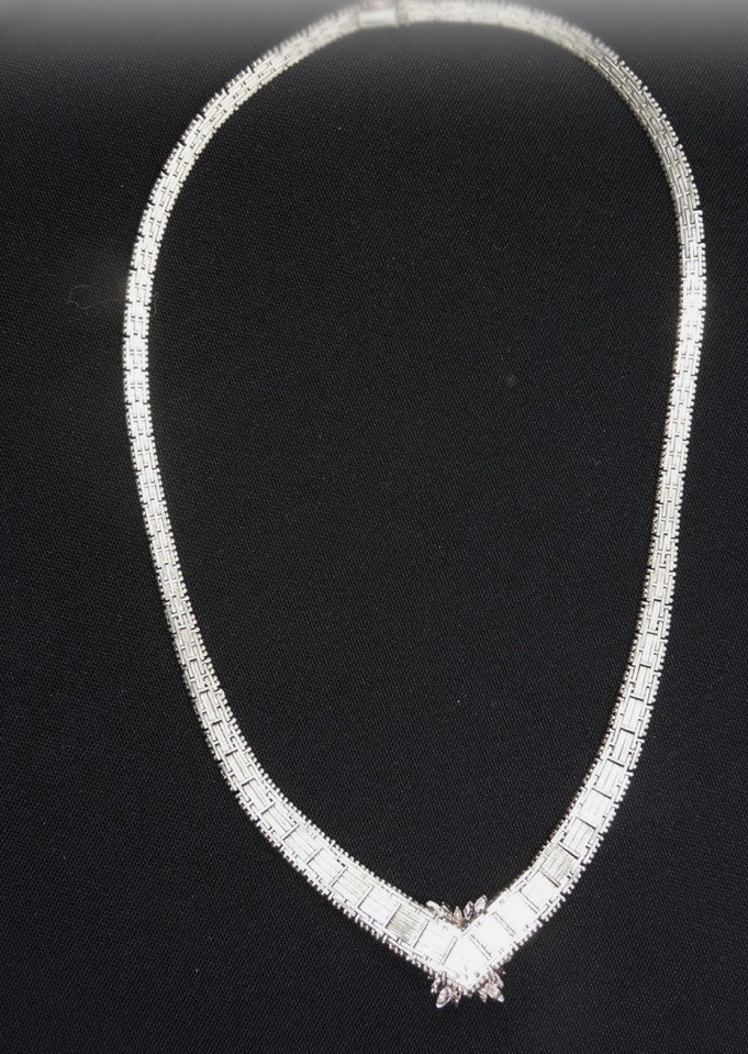 925 Sterling Silver Bar Link Necklace with Flower Pendant Hook Closure (37 g)