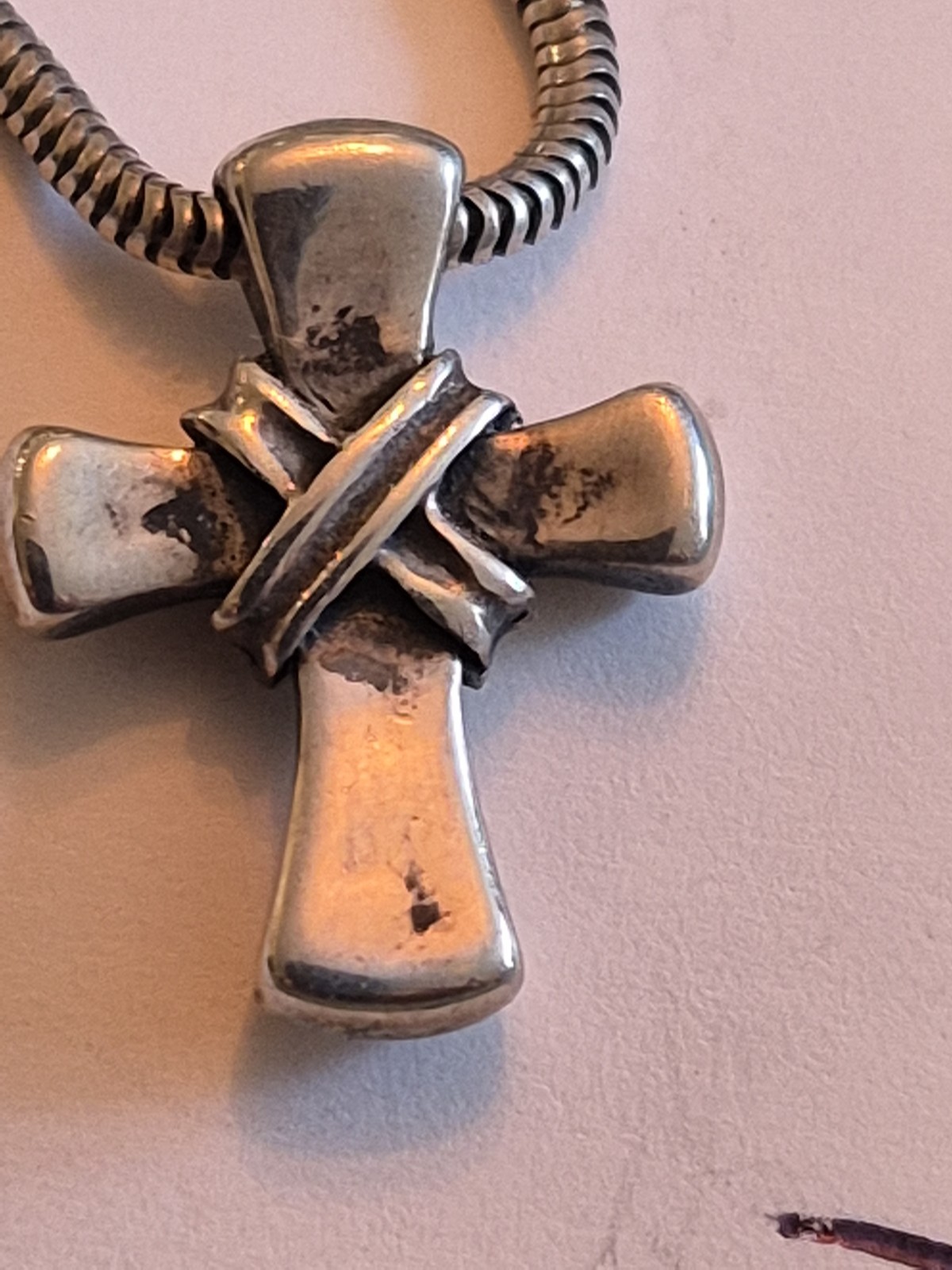 18K Gold Sterling Cross Pendant Designer Lagos Caviar 16″ Chain 8 Grams Unisex