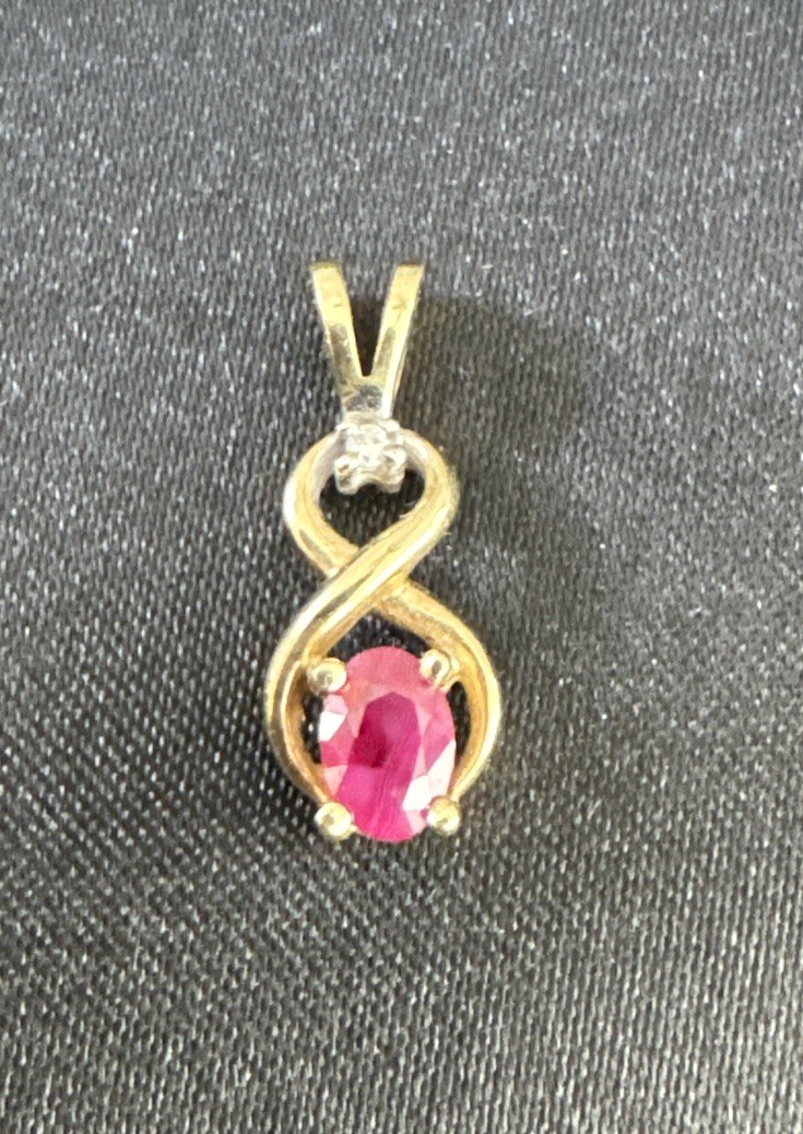 Garnet Sm. Diamond Symbol “8” Pendant Signed 10k Yellow Gold Very Good Luck