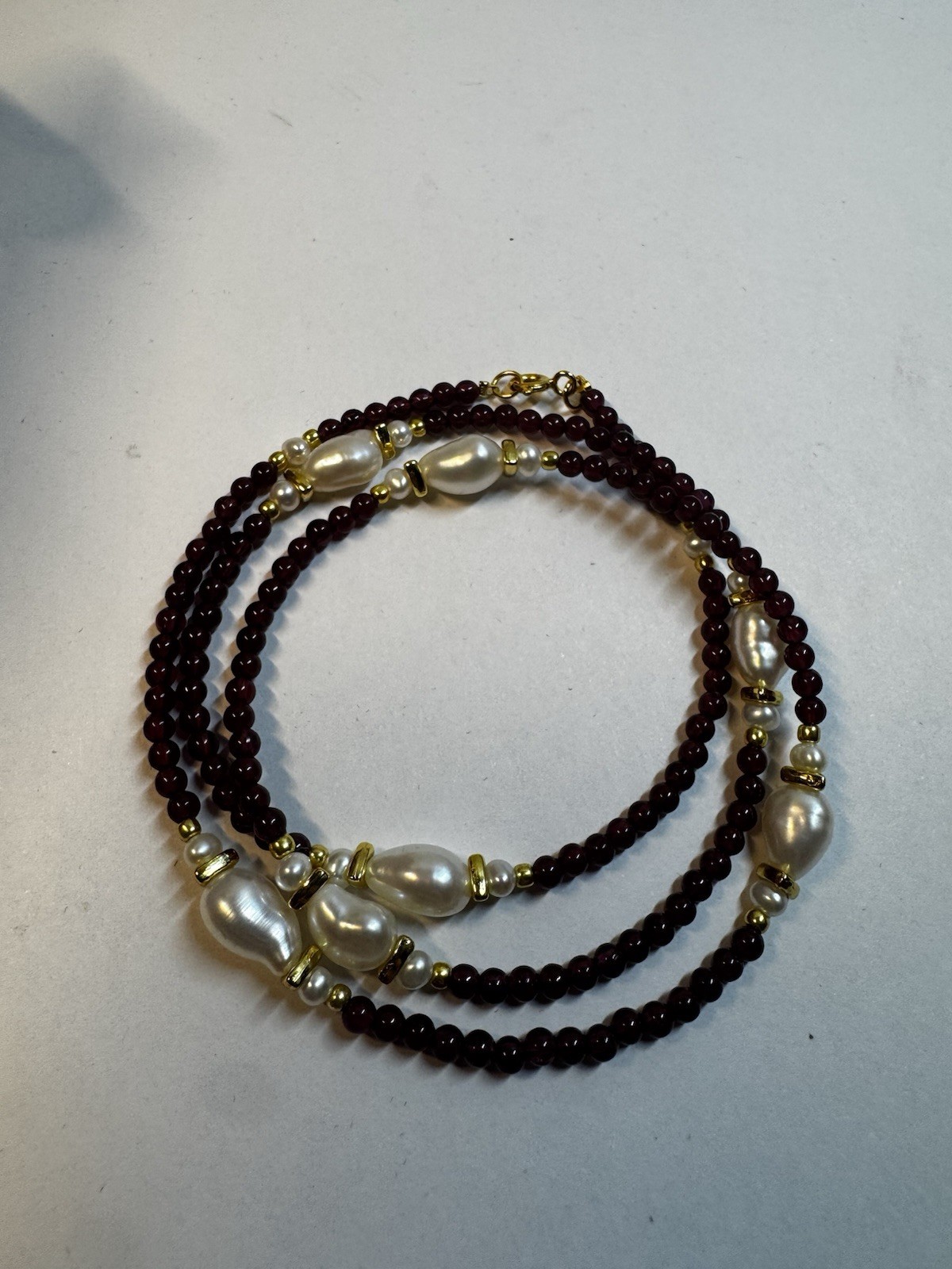 white pearl and garnet beaded 3-6mm necklace 925 sterling silver 21” bracelet