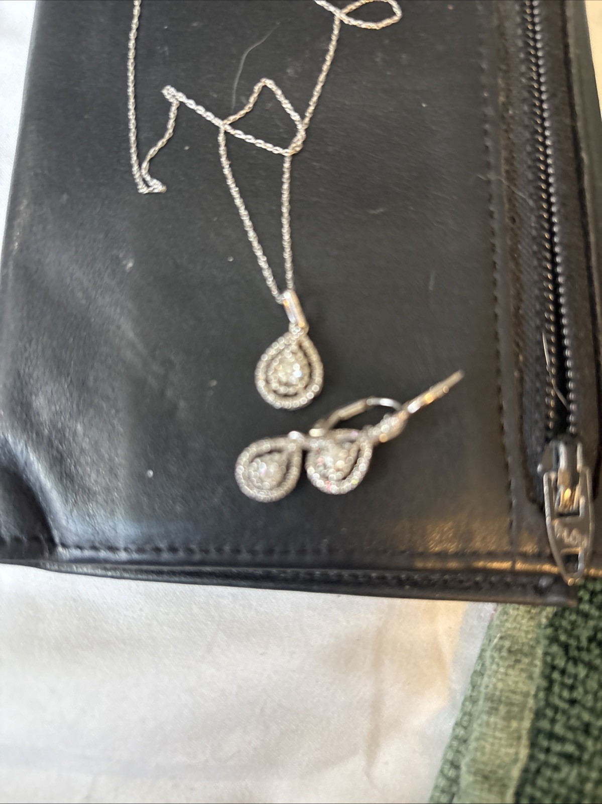 10k White Gold Helzberg Necklace And Earrings