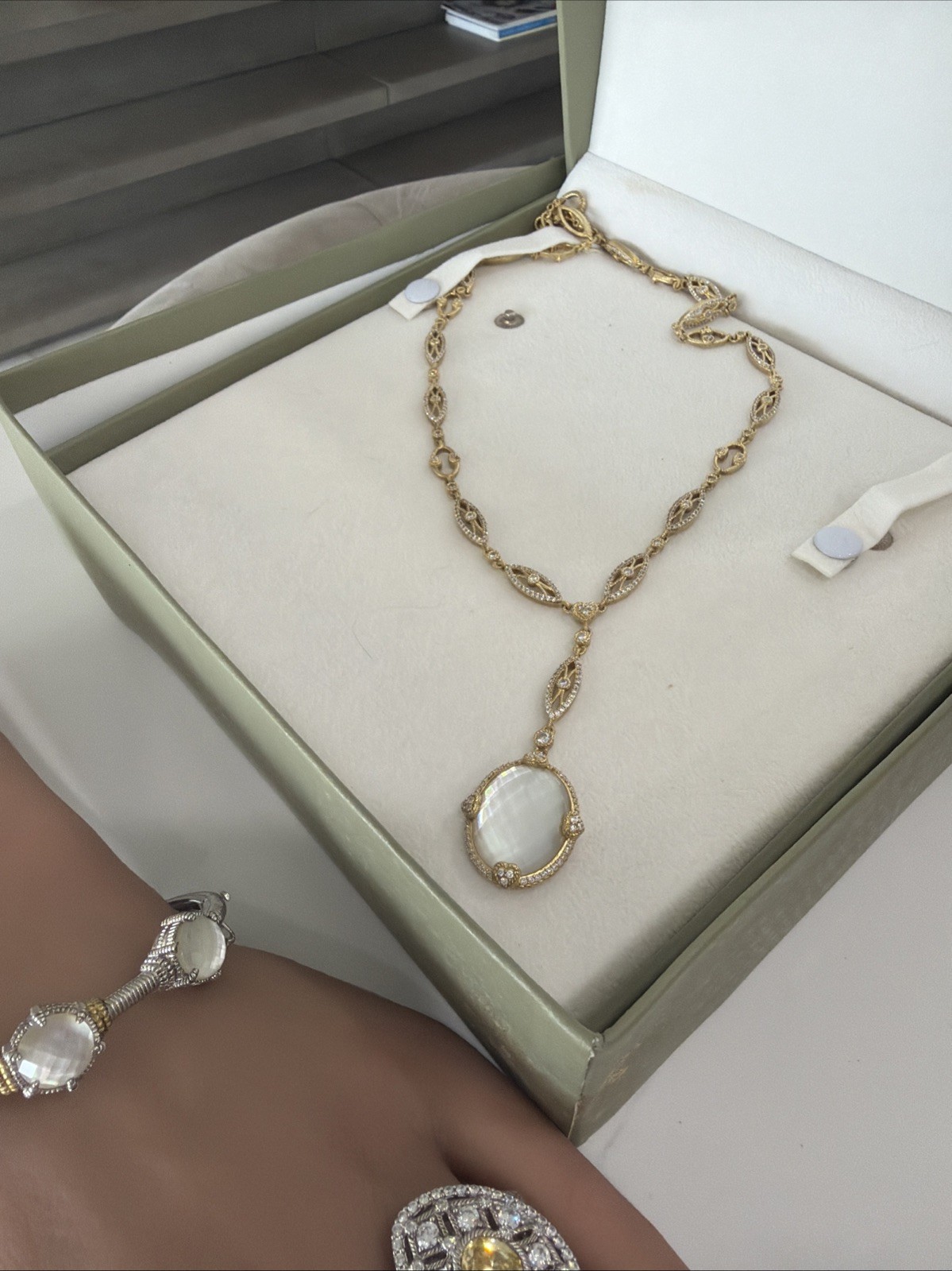 Judith Ripka Necklace 925 Clad Mother Of Pearl Exquisite Lariat
