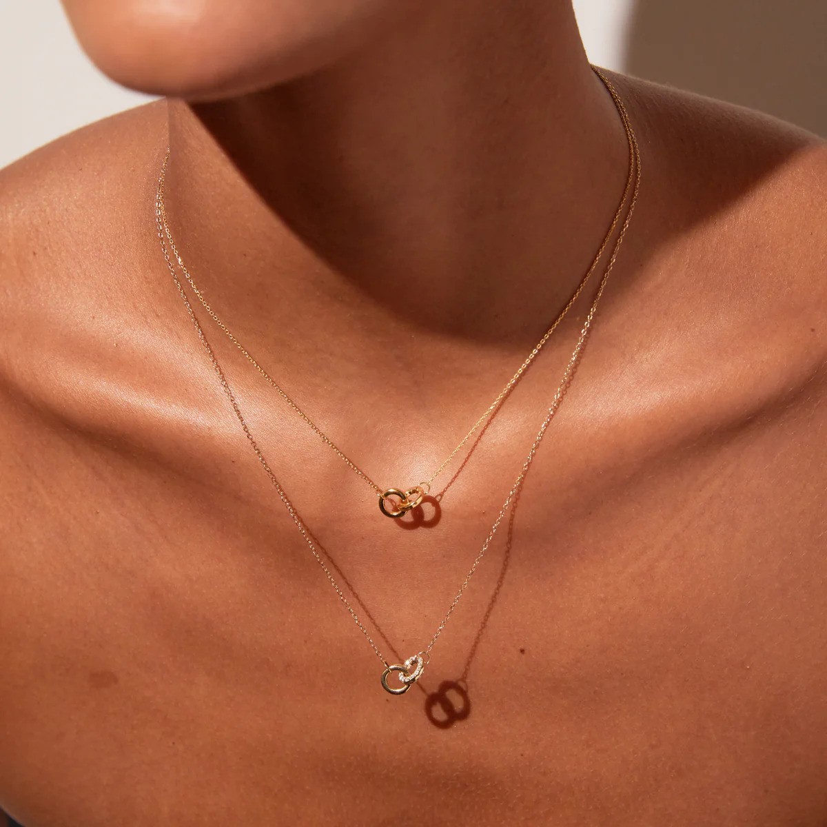 Round Natural Diamond Interlocking Pendant Necklace 14K Solid Yellow Gold
