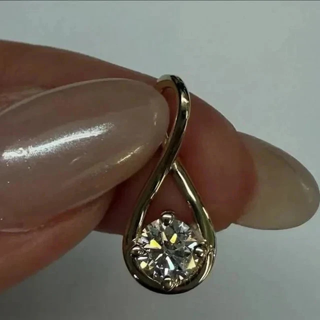14k Yellow Gold Plated 1.00Ct Round Cut Lab Grown Diamond Women’s Pendant Silver