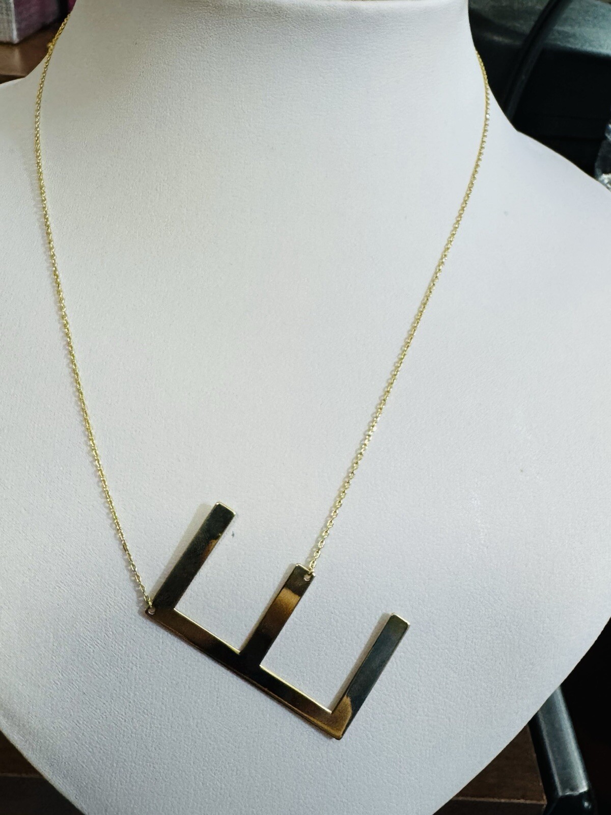 RARE 18K 750 Fine Gold Letter E initial Necklace 16.5/17.5” Long 1mm 4.3g