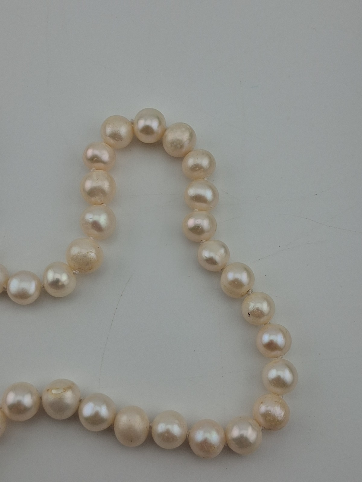 18″ Vintage Hand Knotted Cultured Pearl Bead Necklace 14K G.F. Clasp