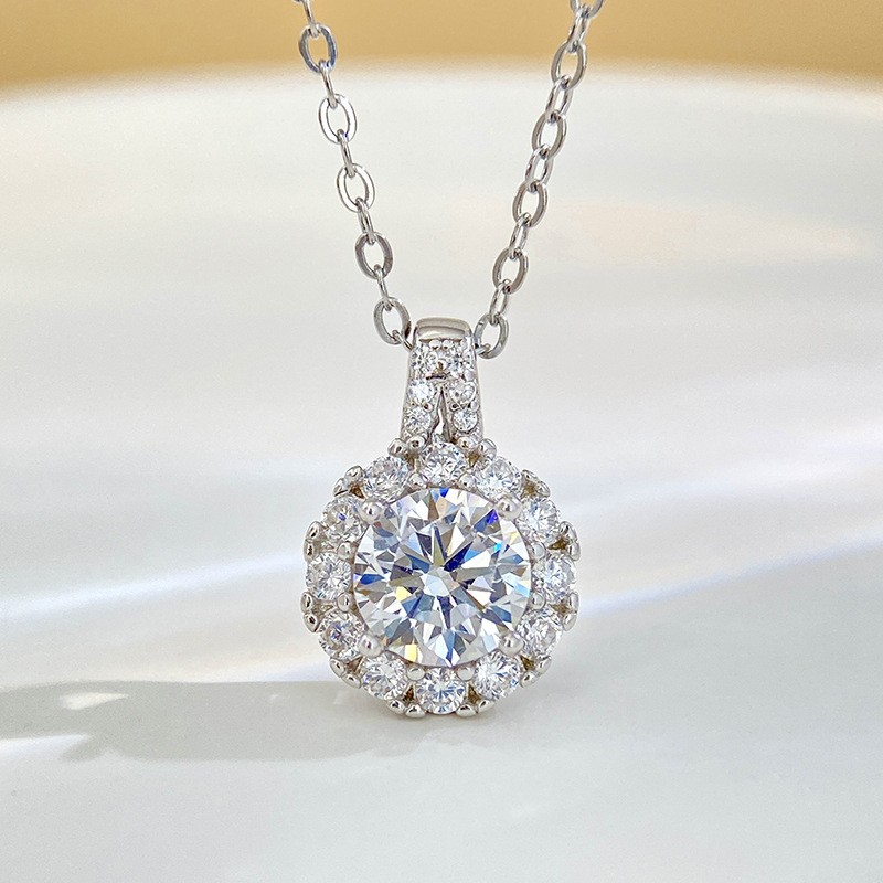925 Sterling Silver 2.30Ct Lab Grown Diamond Round Cut Halo Women Pendant Chain