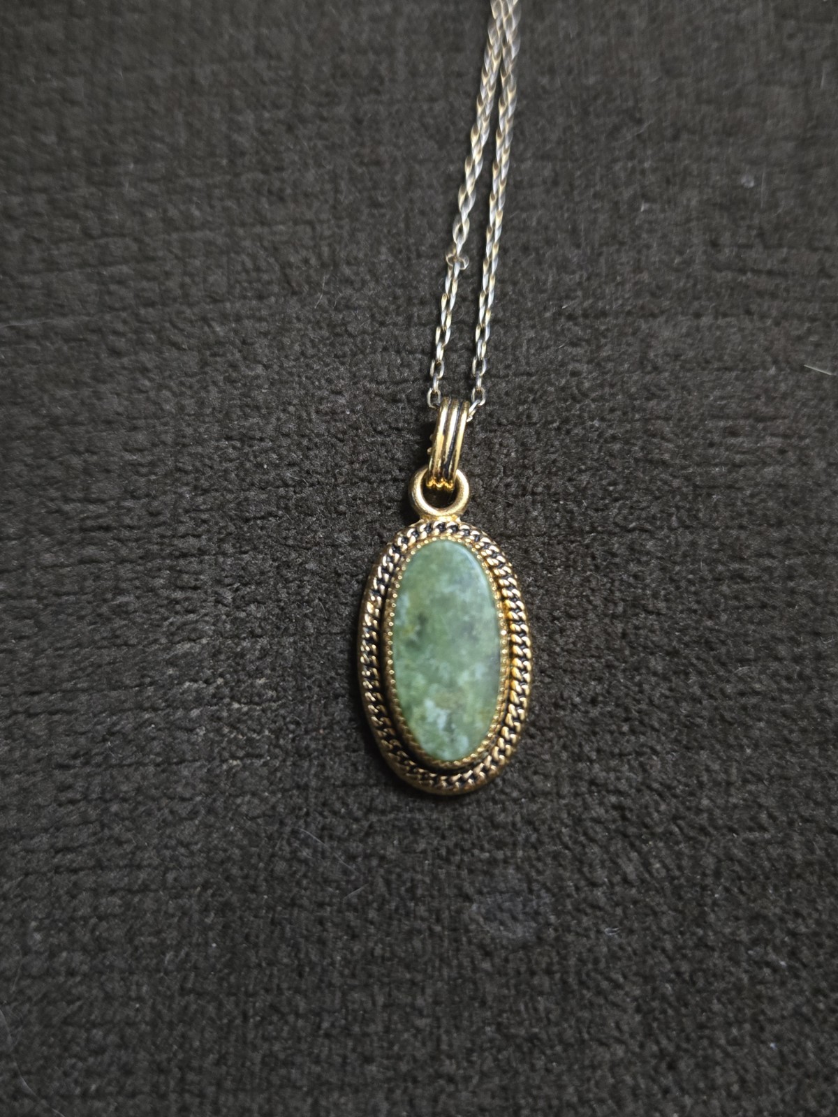 Vintage 12K Yellow gold filled oval Jade Pendant Necklace 1/20th