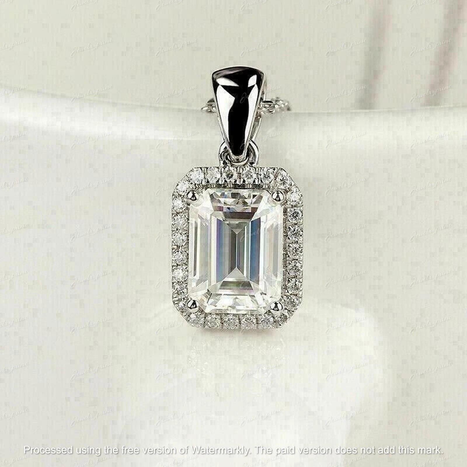 2.5Ct Emerald Lab Created Diamond Women Pendant Necklace 14K White Gold Over