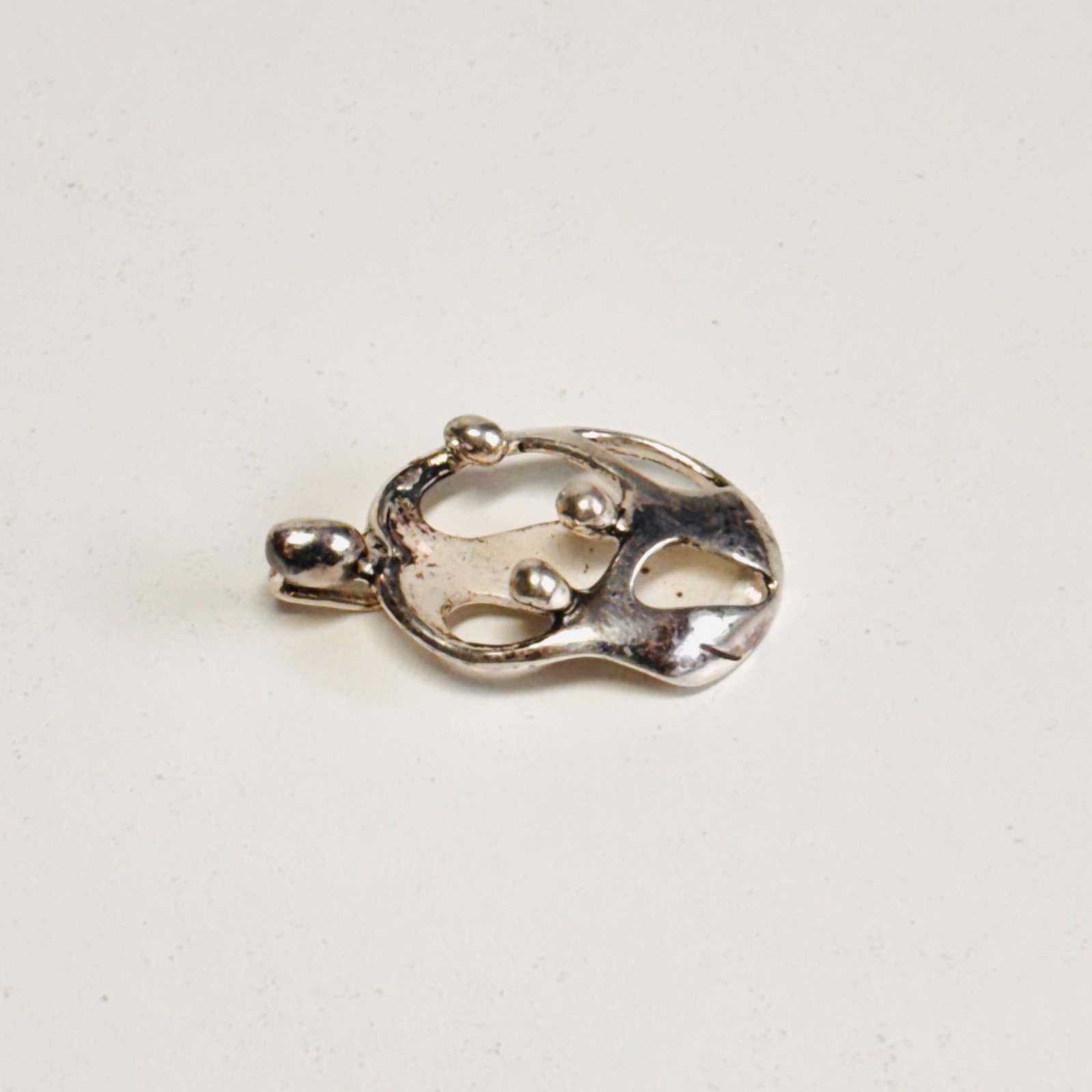 CAROLYN POLLACK RELIOS Loving Family pendant 1 adult 3 child Ster CP vint 6.8g