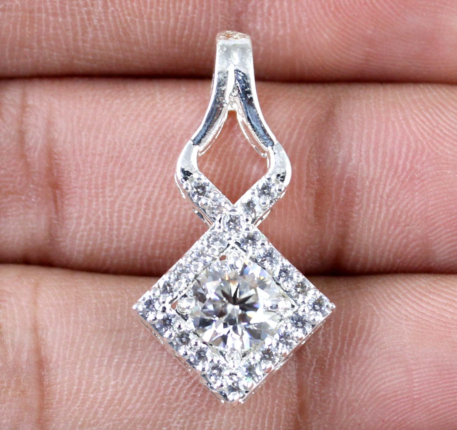 1.11 Ct Round Brilliant Cut White Diamond Solitaire Certified Engagement Pendant