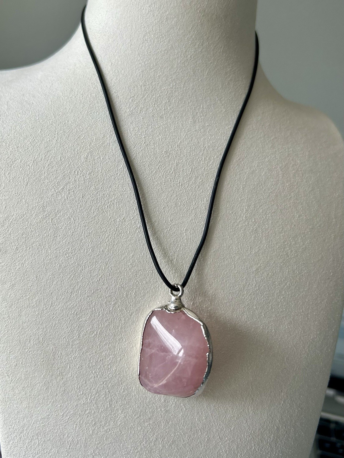 Rose Quartz Quartz Pendant Set In Sterling Silver 1 3/8”