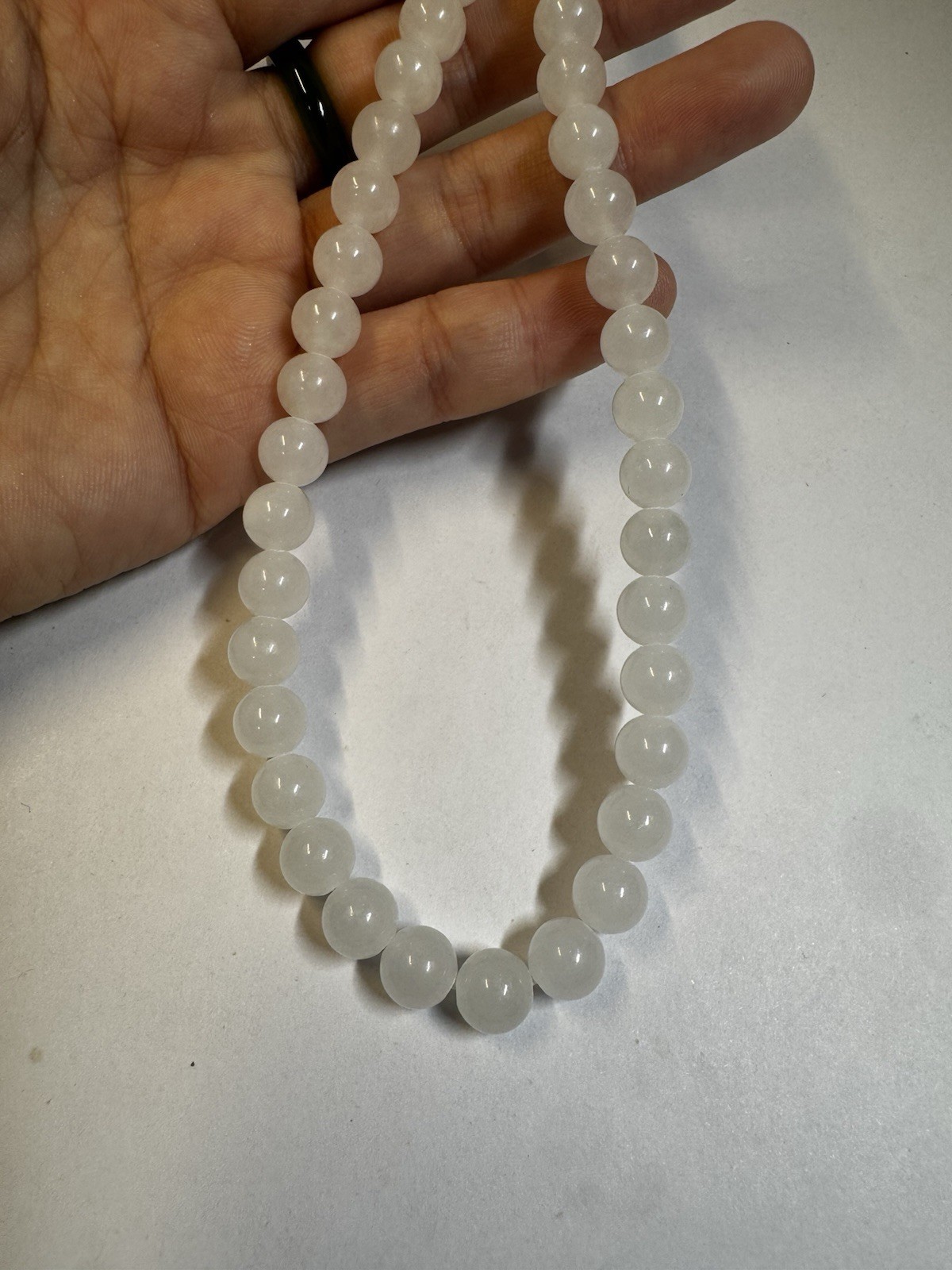 8mm Hetian white Jade Round beaded necklace new in box free shipping 17”