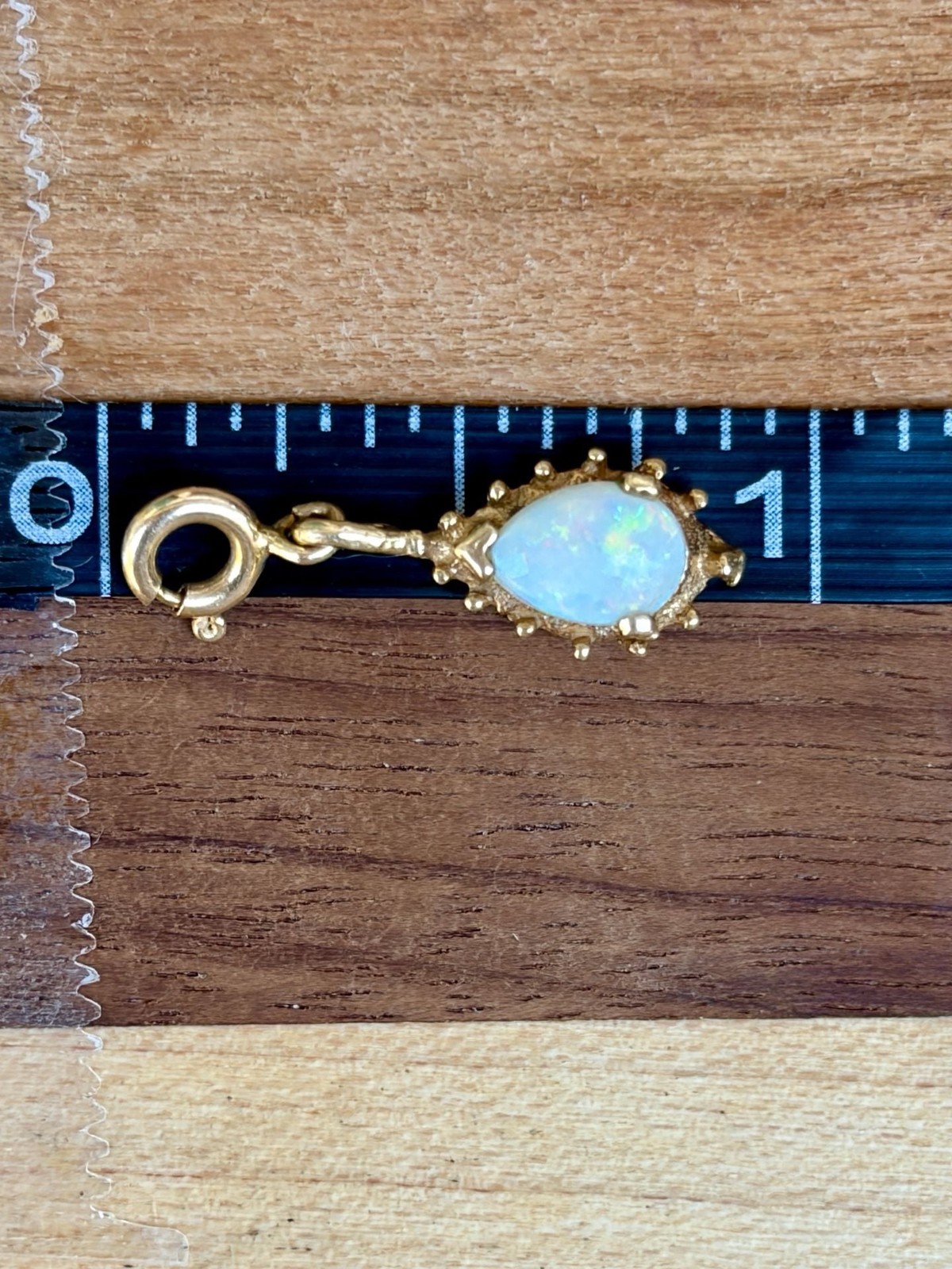 Vintage Pear Cut Australian Opal Drop Charm Pendant in 14K Yellow Gold