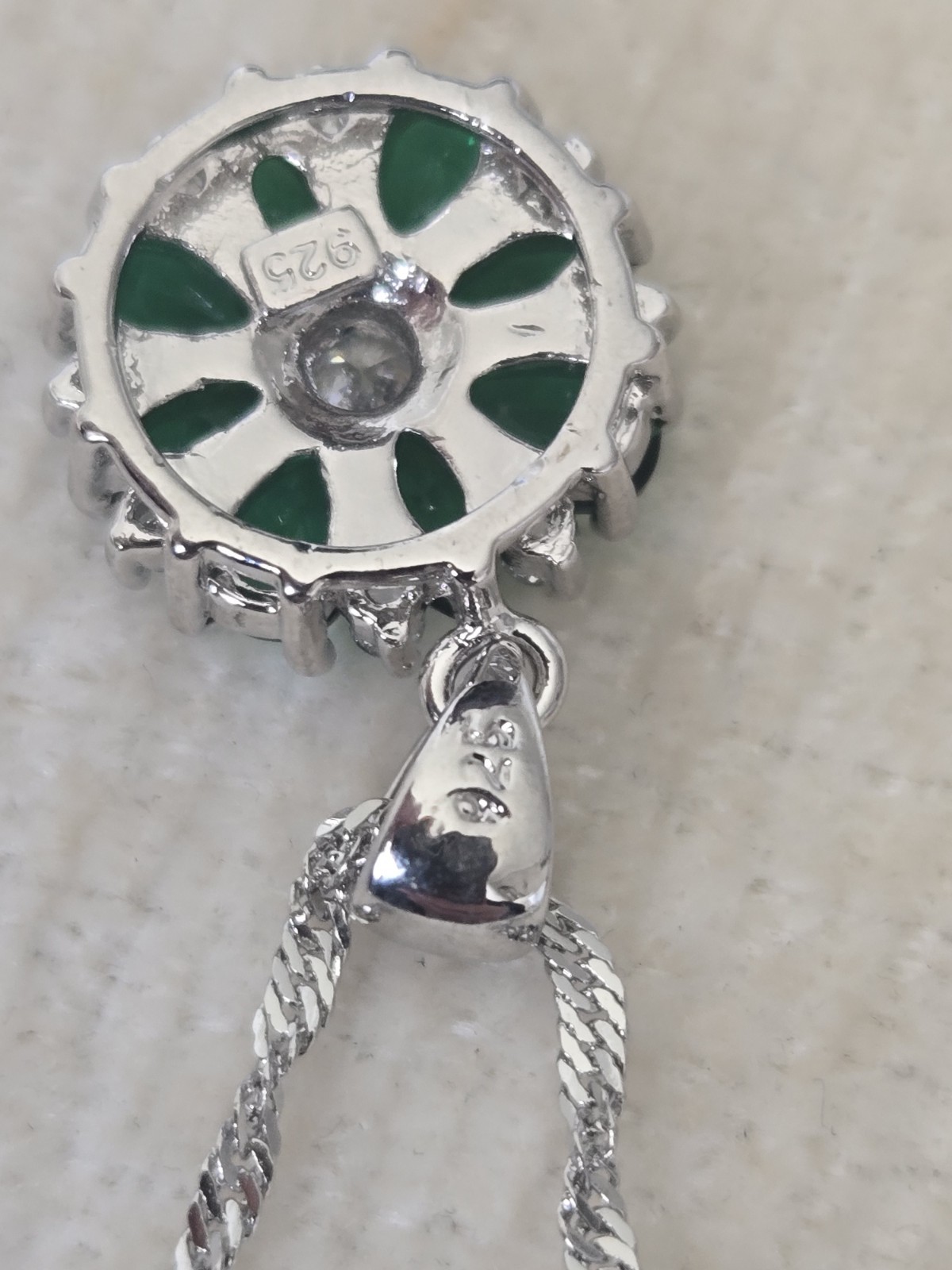 Green & White Crystal Sterling Silver Flower Necklace. 20″. Adjustable UK Seller