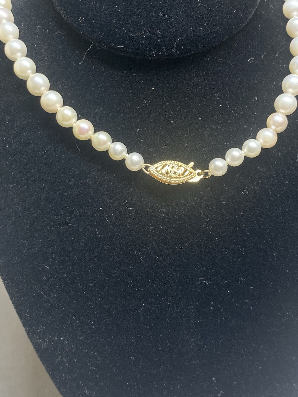 14k Clasp Cultured Pearl Necklace / Choker 14inches. Tapered From 4mm -6mm