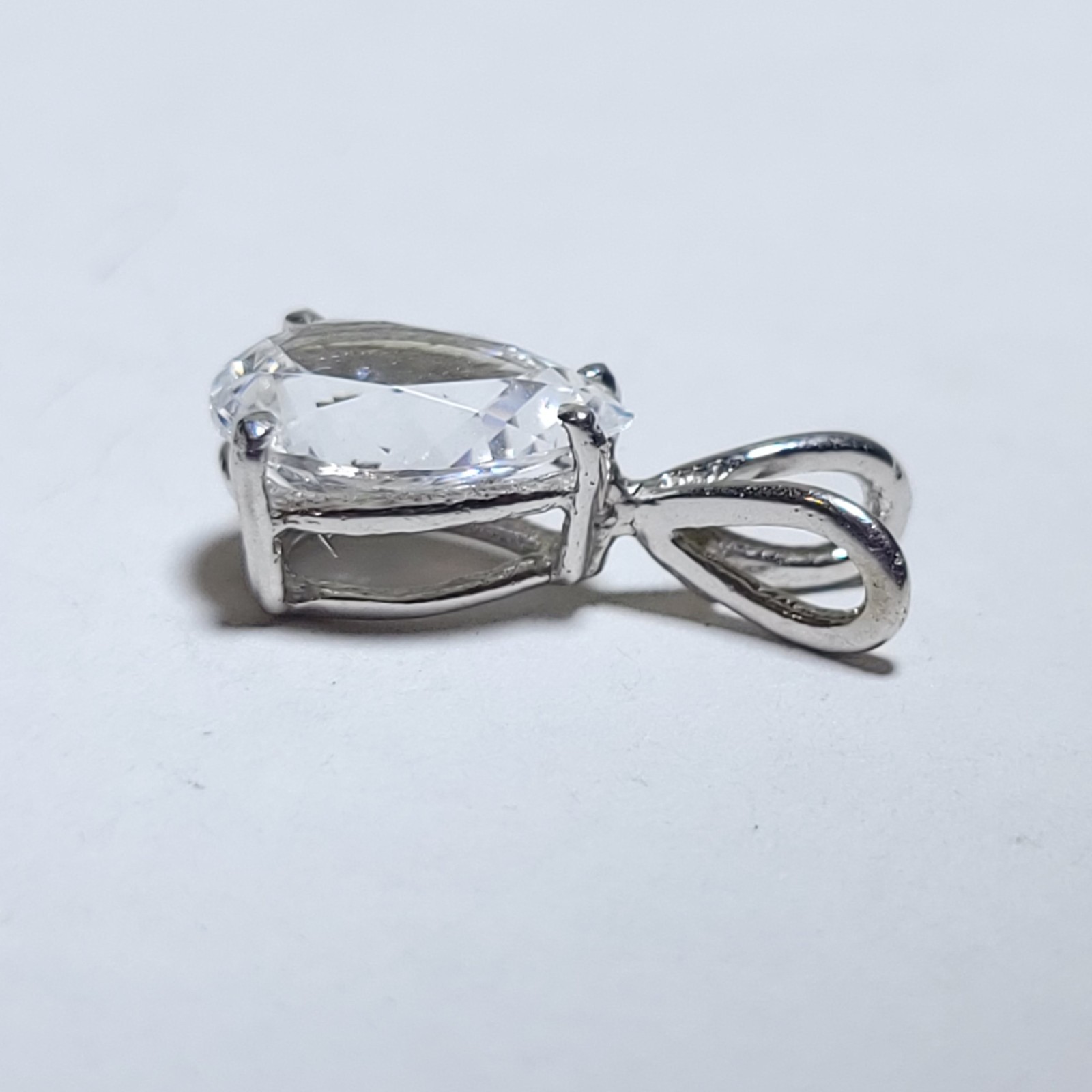 12k White Gold Pendant Clear Stone Small Charm 1.5cm Long 12 Karat 1.0g Total