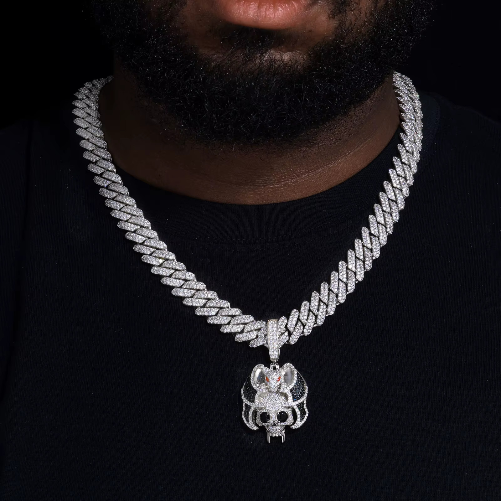 Iced Out Bat Skull Moissanite Pendant 925 Silver Black Stones Hip Hop Jewelry