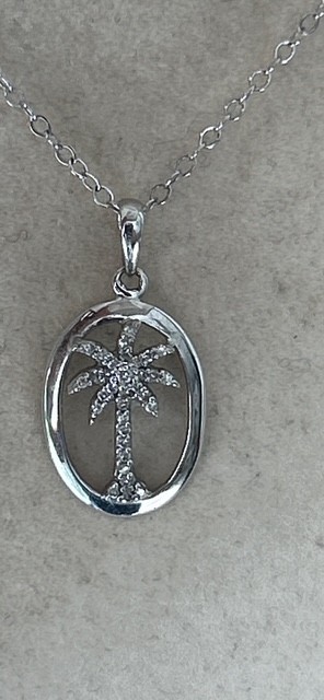 14K WHITE GOLD DIAMOND PALM TREE PENDANT WITH CHAIN