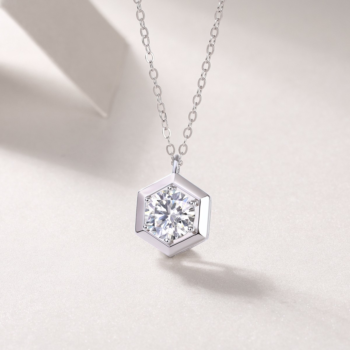 Simple Design Hexagon Shape 1ct Moissanite Pendant for Festival Jewelry Gift