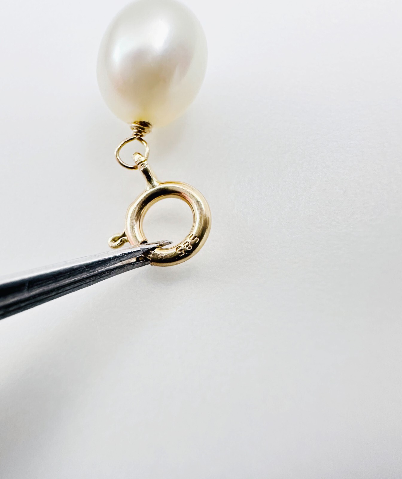 14K Solid Yellow Gold Dangle Baroque Pearl Small Charm Pendant w/Spring Clasp