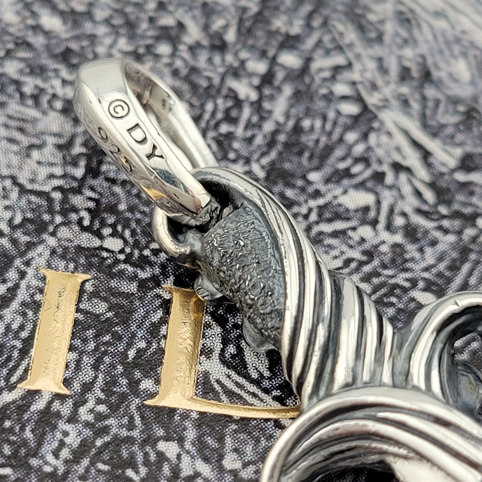 David Yurman 925 Sterling Silver Small 2″ Inch Waves Dagger Amulet Pendant