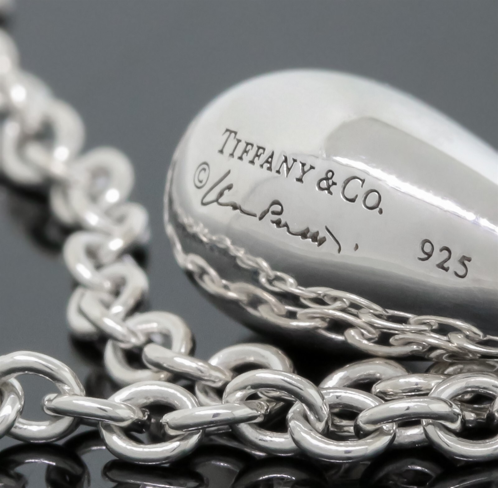 Tiffany&Co. Elsa Peretti Teardrop Charm Pendant Lariat Chain Necklace 925 Silver