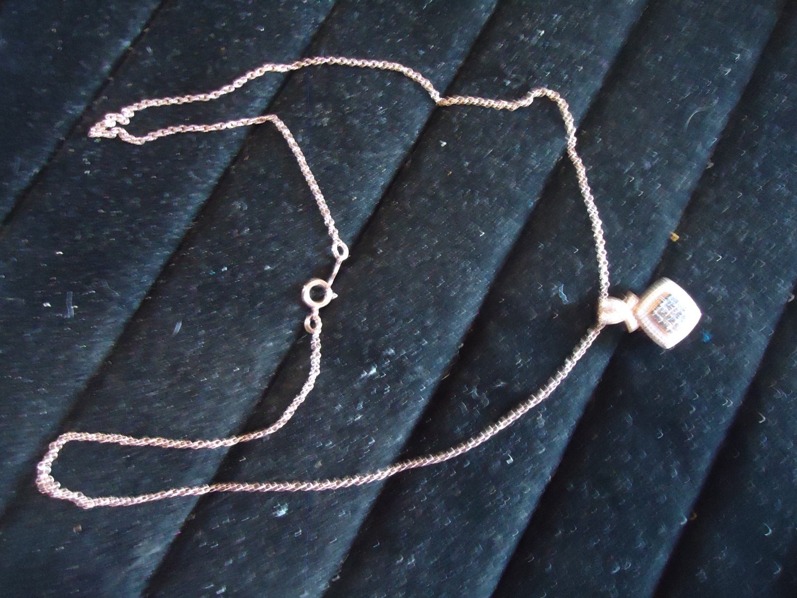 9.25 Sterling Silver Rose Gold Tone Necklace With Diamond shape Pendant Clear st
