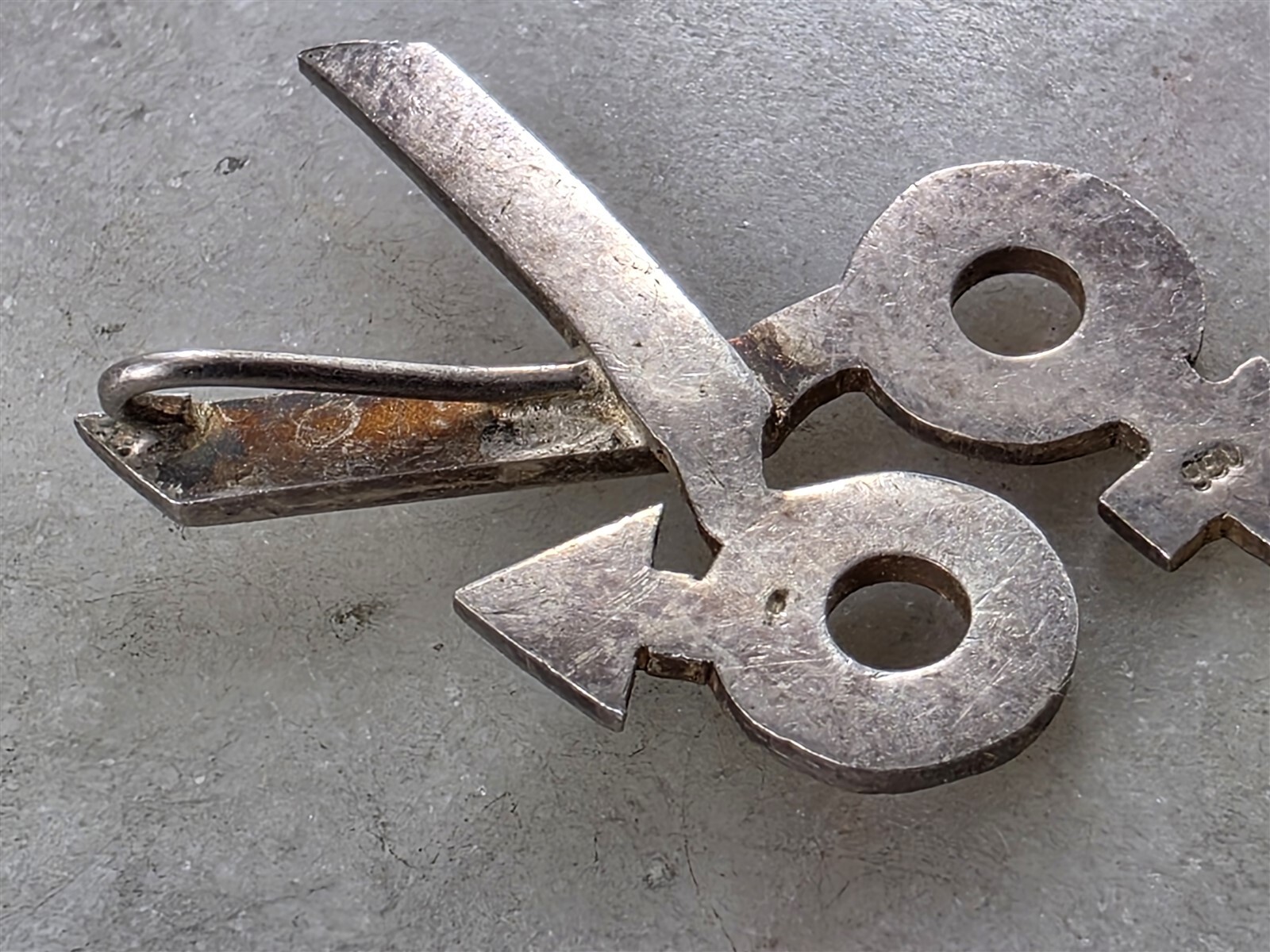 Vintage Solid Sterling Silver Male Female Scissors Transition Pendant 3 Grams