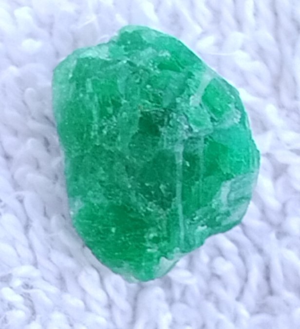 8.05ct Emerald Pendant / Emerald Pendant 18.80ct in Gold Setting