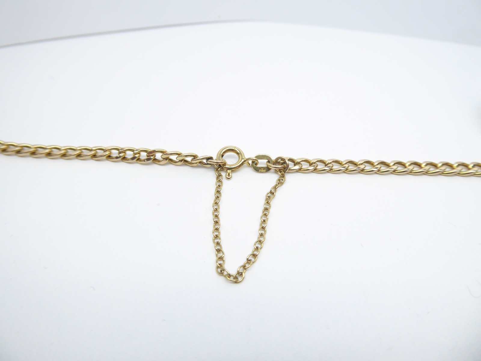 9ct Gold Curb Chain Link Hallmarked 6.7 grams 24” with gift box