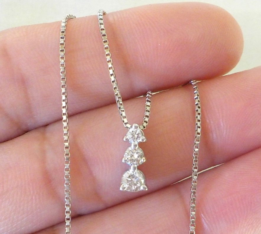 Petite 14K White Gold Three Stone Diamond Necklace – 2.70 gms, 15 in, 0.17 ctw