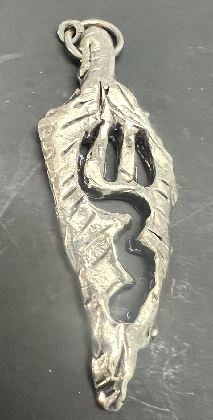 Weme signed 1989 pendant 3″ Silvertone leaf? (no necklace) 1980’s VTG metal