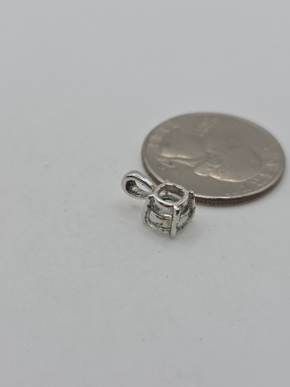 Sterling Silver 925 Solitaire Round CZ 6.5mm Pendant