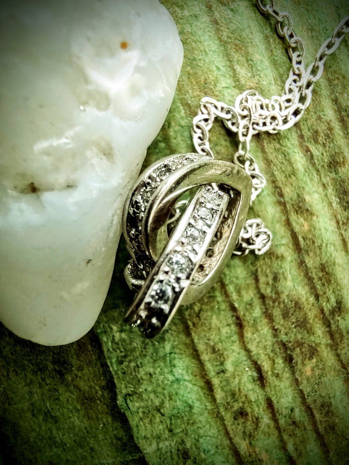 Lovely & Fancy 2 interlocked Hearts with White Clear Stones Choker ~925 Sterling