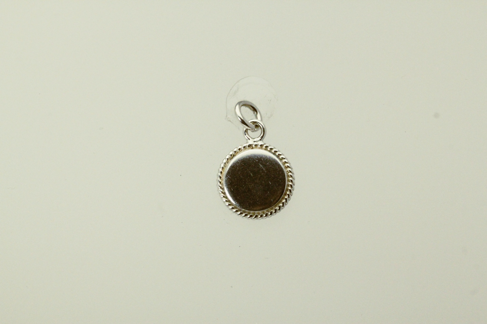 925 Sterling Silver Small Round Engravable Charm or Pendant 3.7 Grams (PEN9026)