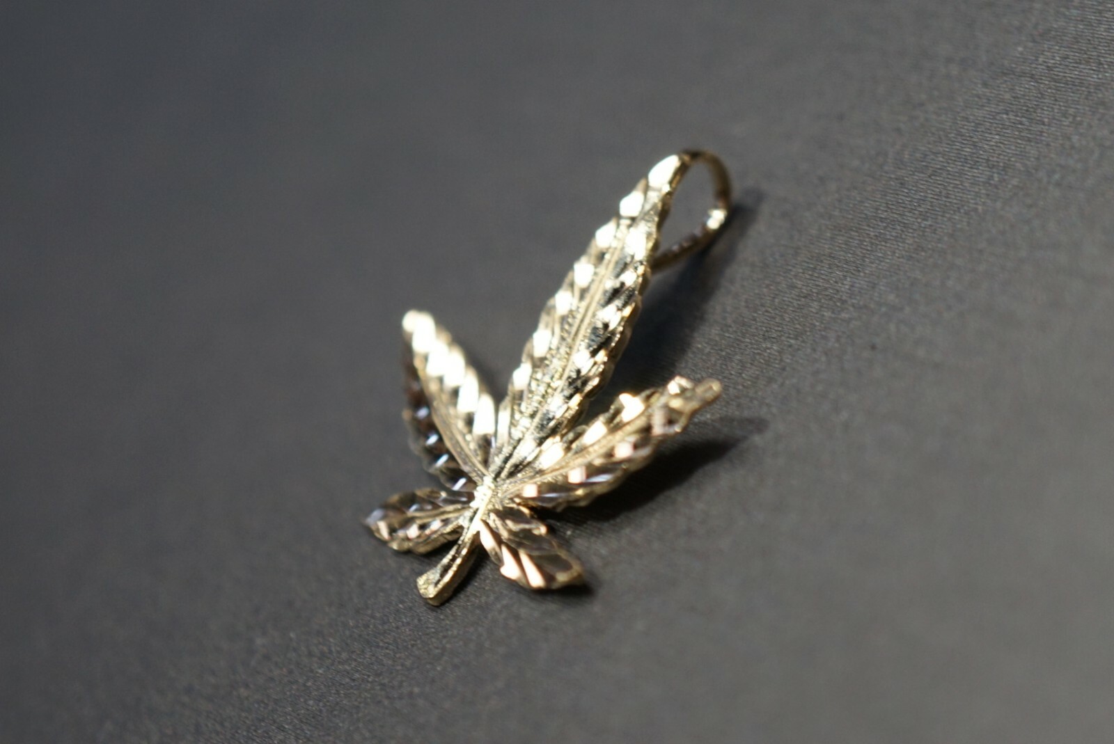 14K Solid Yellow Gold Diamond Cut 0.75″ Marijuana Charm Pendant.