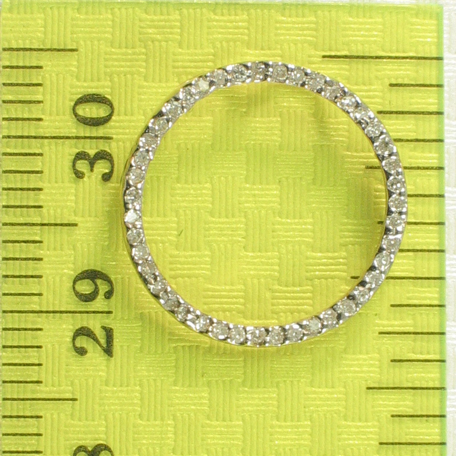 Elegant & beautiful 14k Solid Yellow Gold Circle Diamond Pendant Necklace