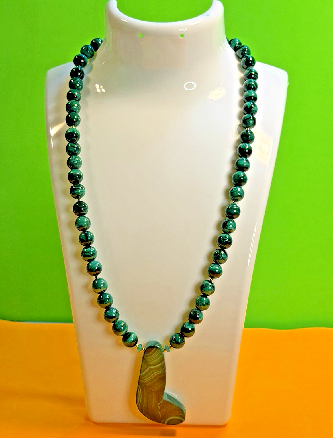 NATURAL EARTHY GREEN CURVED CRESCENT MALACHITE ARTISAN NECKLACE EARRING SET