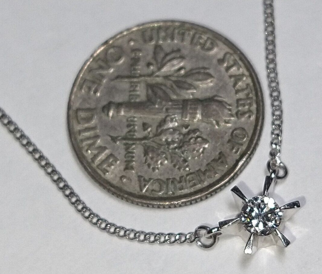 Solid platinum 0.17 carat diamond solitaire pendant chain necklace 2.7 grams
