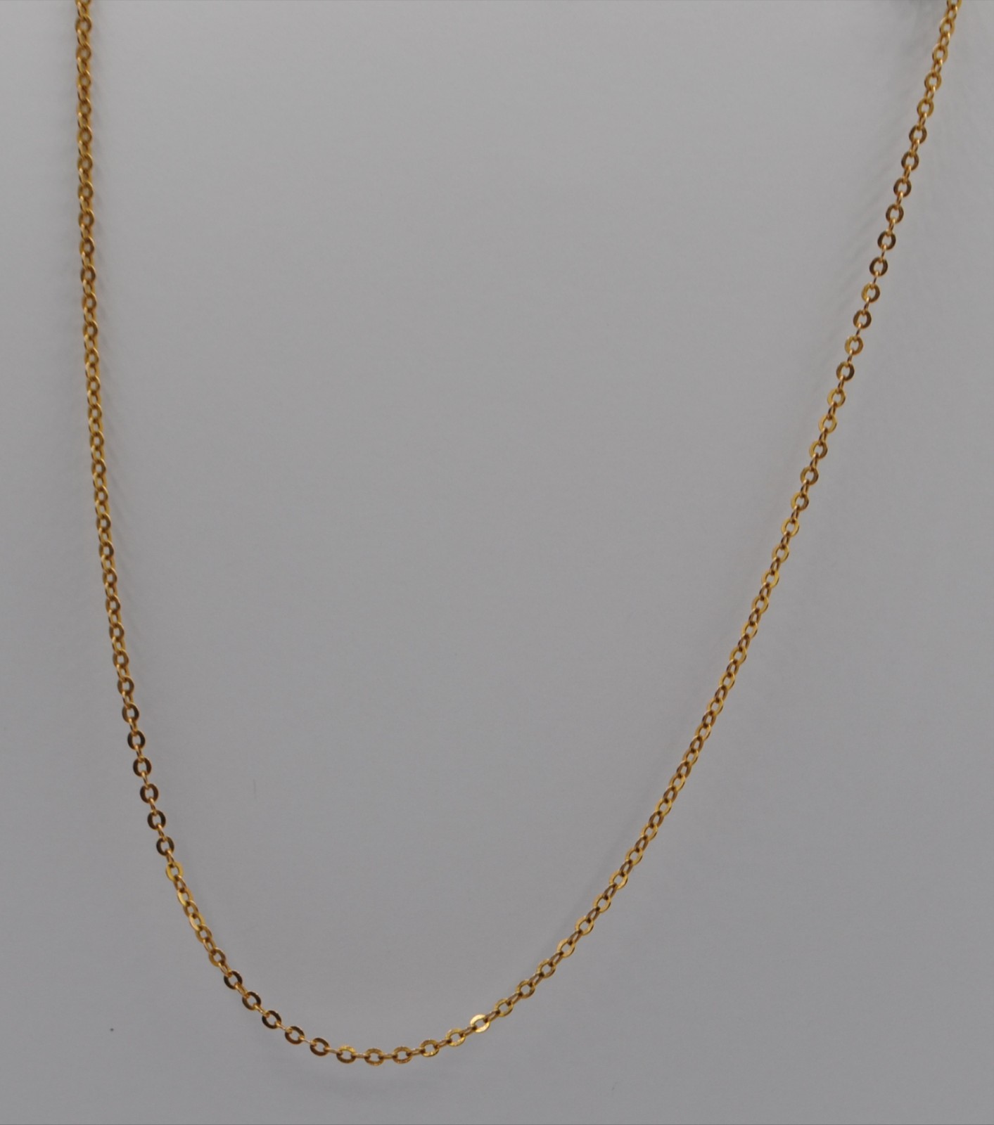 Italian 9ct Yellow Gold Oval Link Chain 2.95 Grams, 42.5cm Length FREE POST (AU)