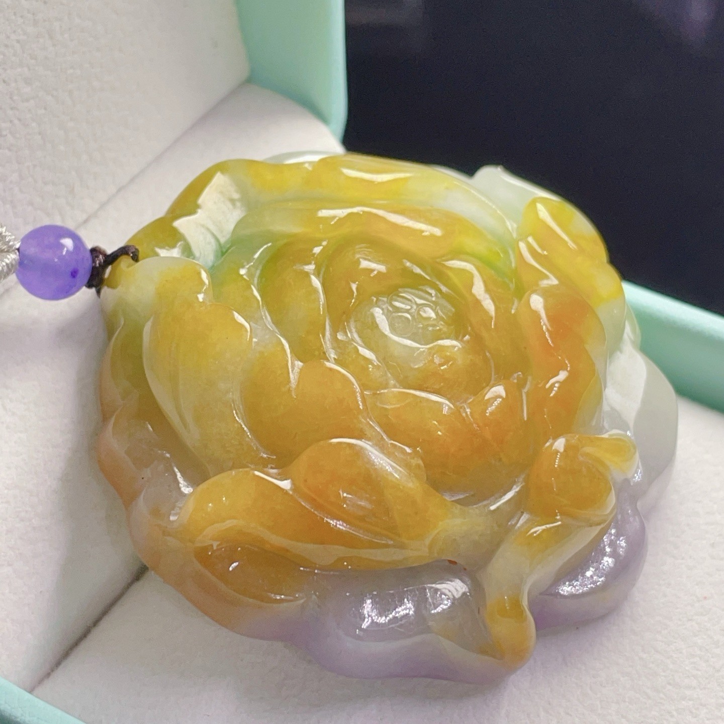 Natural Jadeite light purple Carved flower Amulet Pendant jade luck 花.