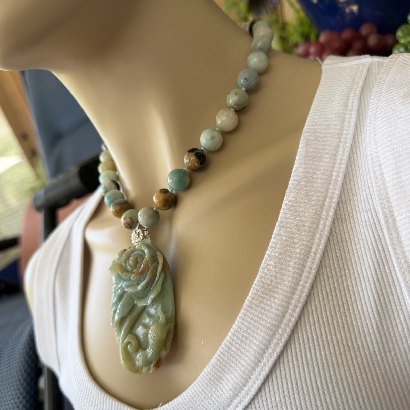 HAND CARVED AMAZONITE CAT & ROSE PENDANT NECKLACE EARRING SET WITH FANCY CLASP