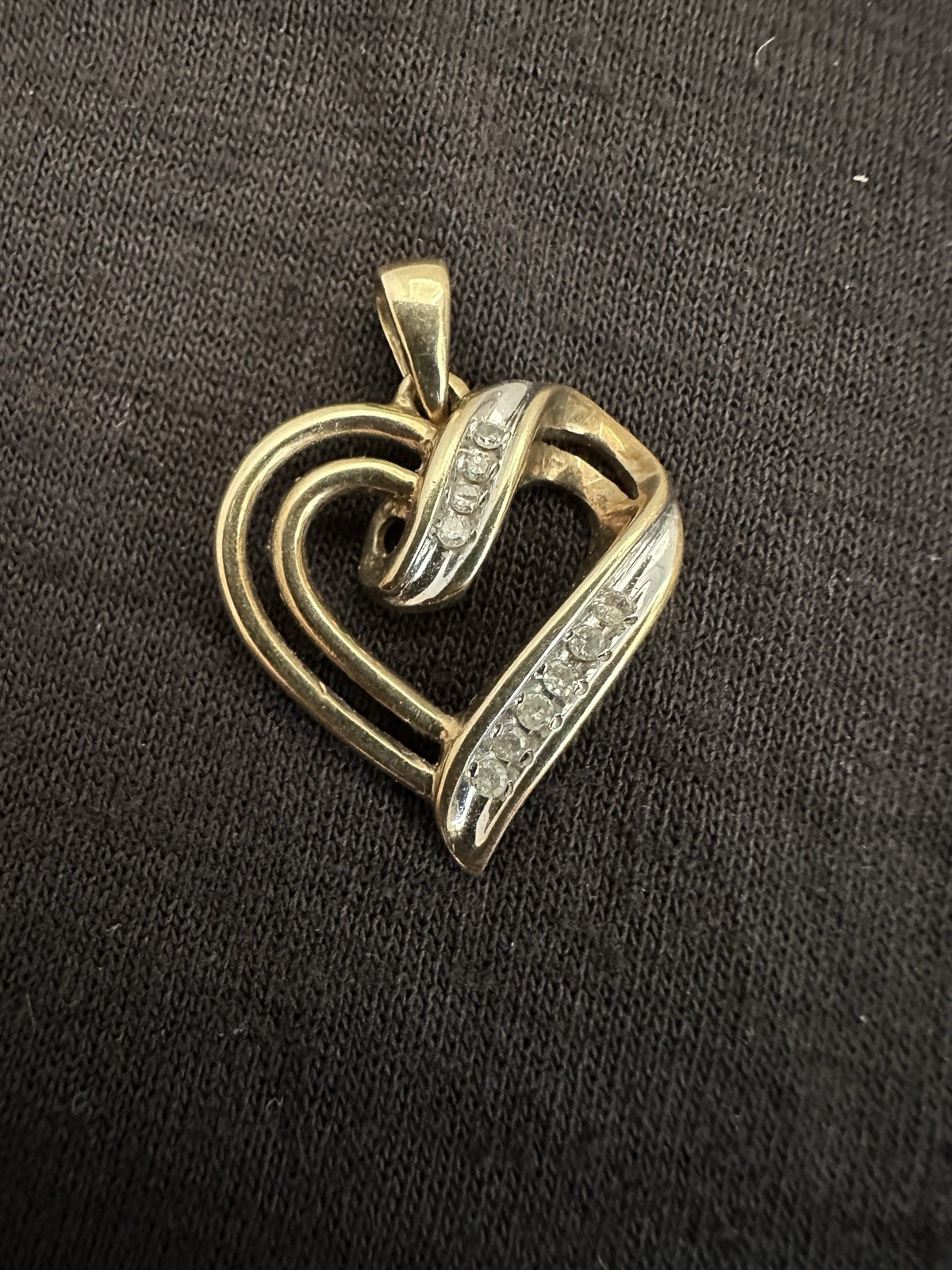 10K Gold Heart Pendant About 2 Grams